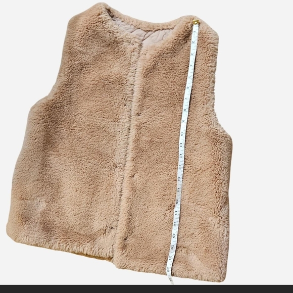 Zara Beige Quilted Vest - Picture 7 of 12